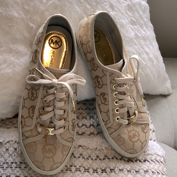 Michael Kors Sneakers👟